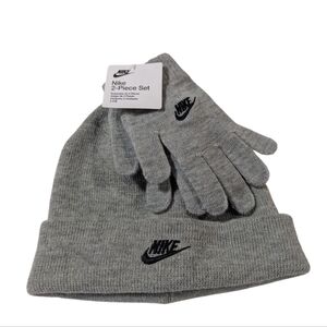 Nike Gray Beanie and Gloves Set Youth 8/20